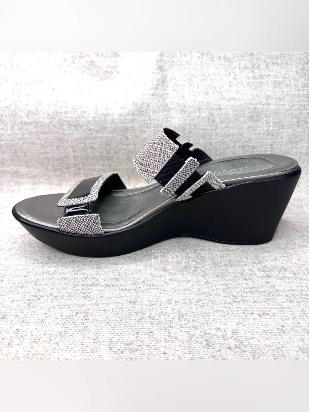 Naot Treasure Silver/black Patent Leather Sandals heels wedges sz 41 (10) party